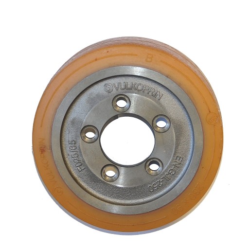 2181 - НИССАН ВЕДУЩЕЕ КОЛЕСО