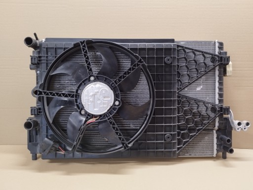 6R0121207Q 6RS121207K - КОМПЛЕКТ РАДИАТОРОВ AUDI A1 IBIZA POLO TSI 4 PIN.