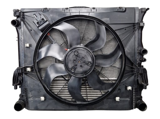 A4479060212 A4475010001 - Комплект радіатора mercedes vito w447 2.2 cdi мкпп 2014-