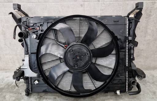 A0999063902 A0995003600 - Комплект радиатора mercedes vito w447 лифт 2.0 cdi 2016-