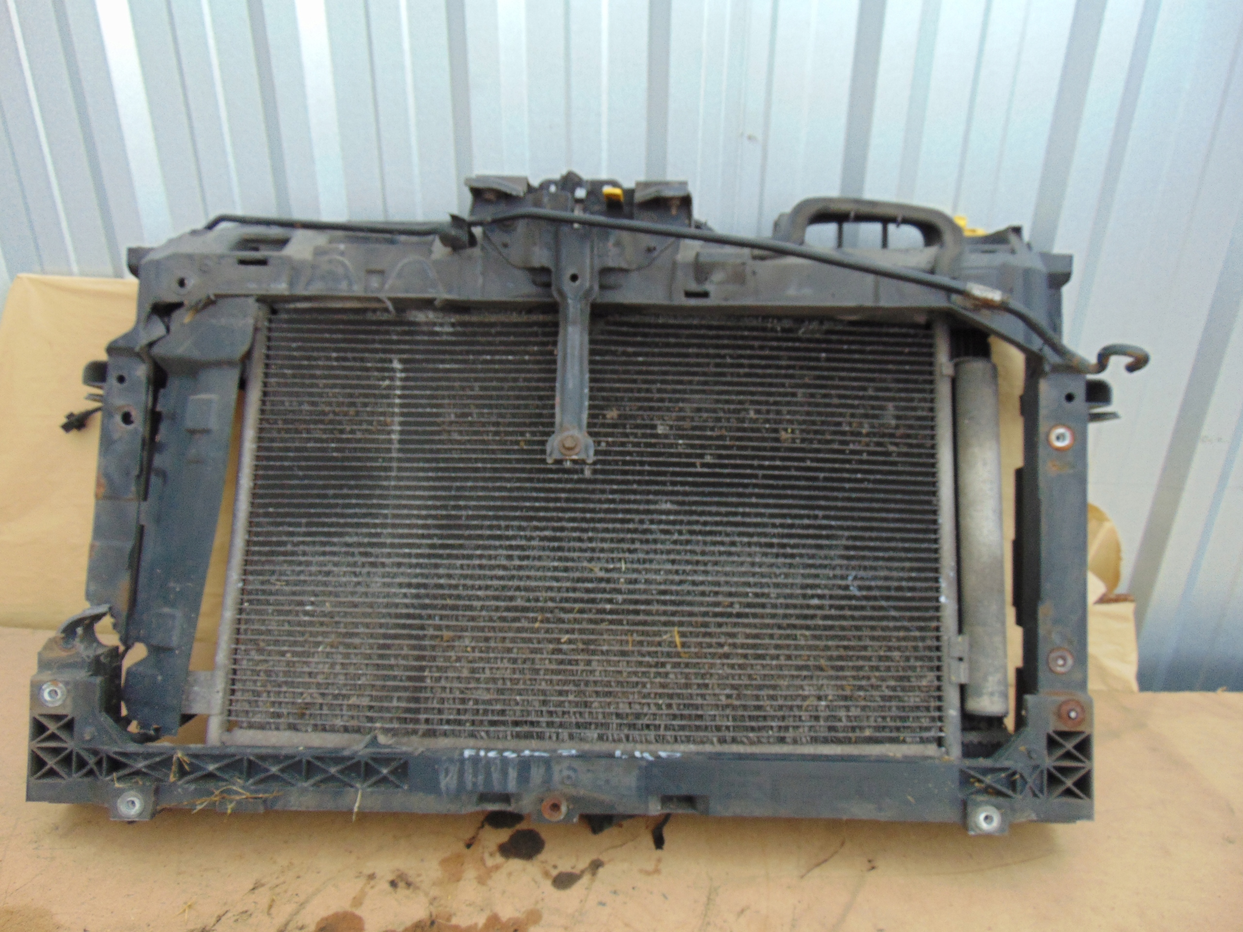 КОМПЛЕКТ РАДИАТОРА РЕМЕНЬ FORD FIESTA MK7 1.4 TDCI