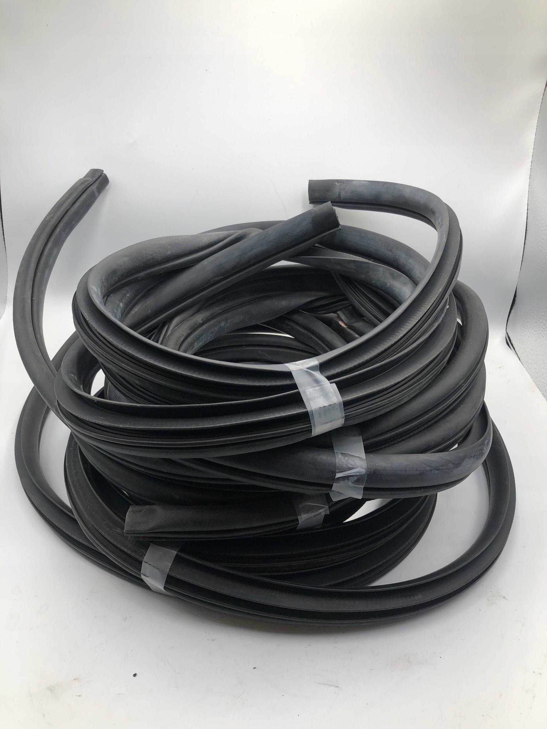 Комплект уплотнений передней и задней двери HYUNDAI I10 1.1