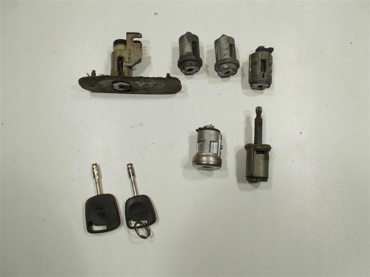 КОМПЛЕКТ ВСТАВОК ЗАЖИГАНИЯ FORD FOCUS MK1 УНИВЕРСАЛ ORIG