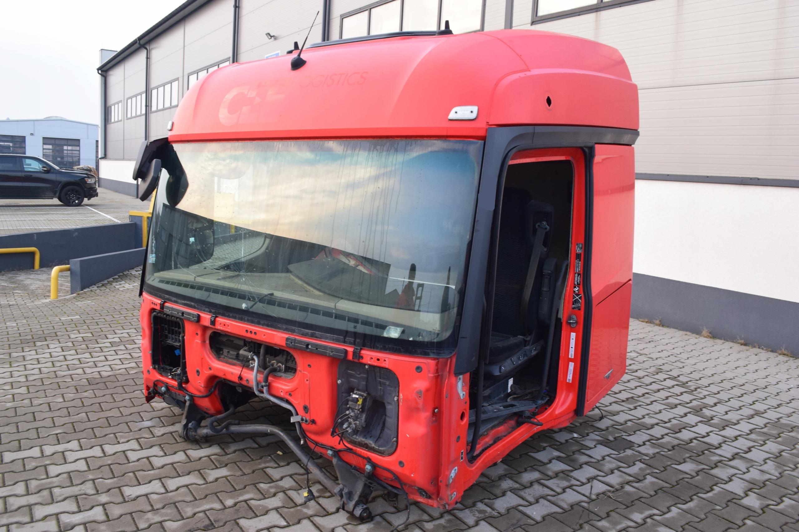 КАБИНА MERCEDES ACTROS MP4 STREAM SPACE