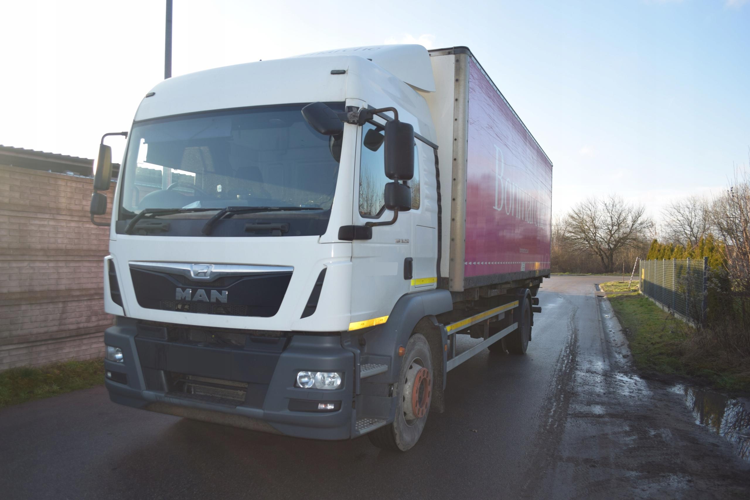 ПОЛНАЯ СПАЛЬНАЯ КАБИНА MAN TGL TGM 2016