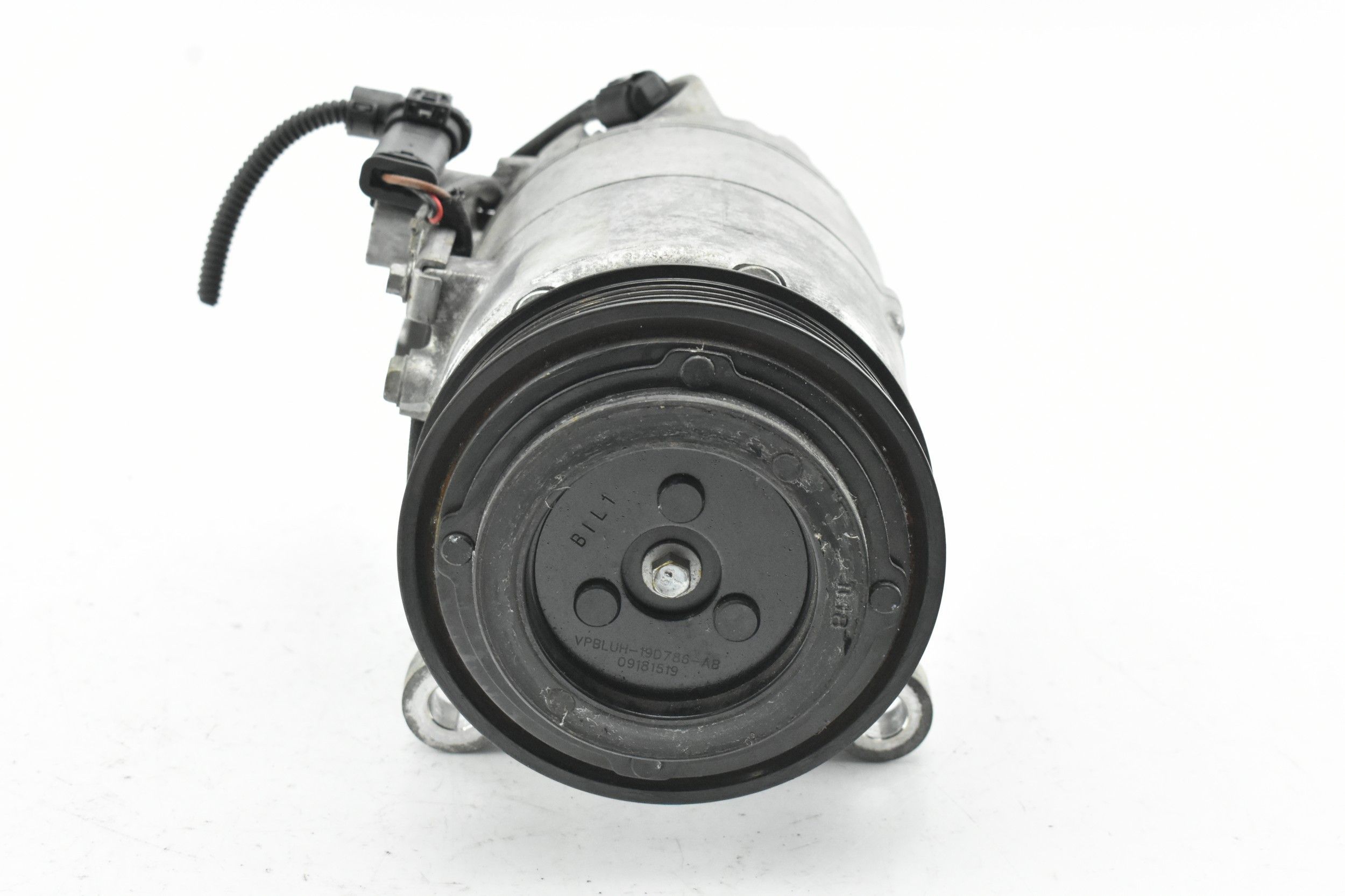Компресор кондиціонера 9890655 BMW F10 F11 2.0 D