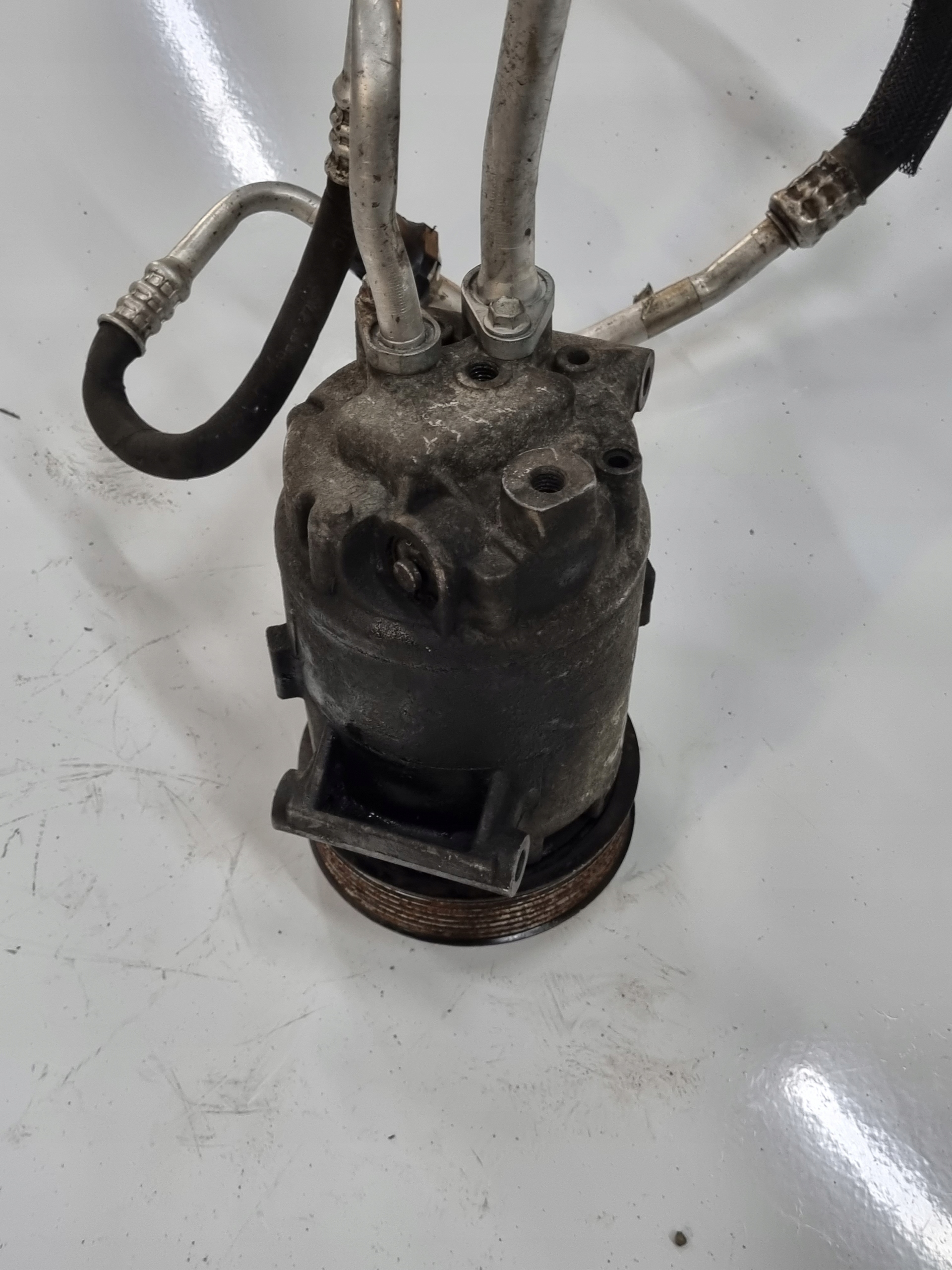 КОМПРЕССОР КОНДИЦИОНЕРА DENSO 8200309193 RENAULT