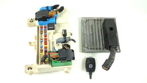 Компьютер cem volvo s40 ii v50 1.6 16v 30743219aa b1.2 s122185001d 31254903