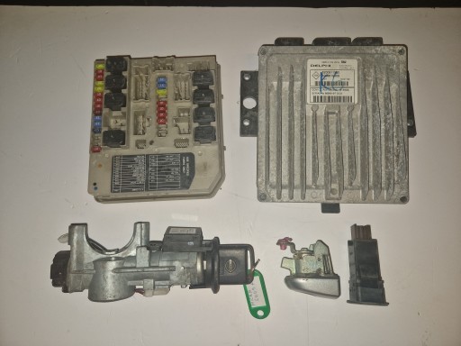 ДВИГАТЕЛЬ КОМПЬЮТЕР 8200911560 NISSAN MICRA K12 LIFT 1.5 DCI КОМПЛЕКТ