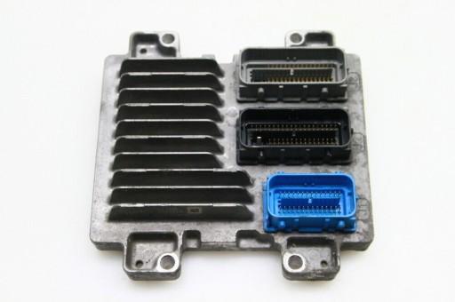 8K0807647A - Бампер решетка AUDI A4 B8 LIFT S-line CENTER