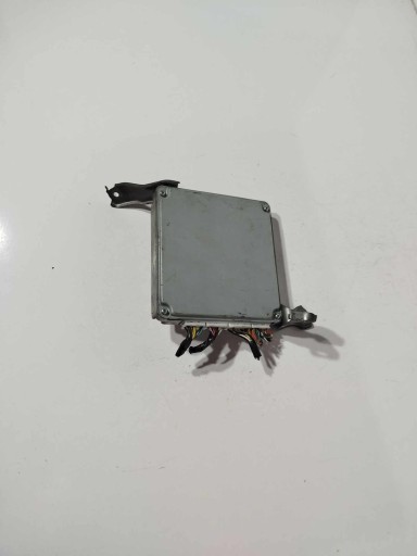 89661-05840 - КОМП'ЮТЕР КОНТРОЛЕР ДВИГУНА TOYOTA AVENSIS T25 89661-05840