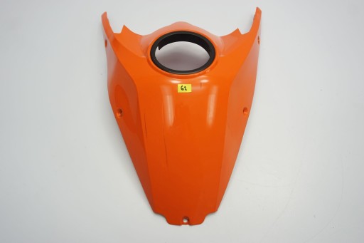 1076849563944900 - KTM 1050 ADVENTURE 15-КРЫШКА ОБТЕКАТЕЛЯ ТОПЛИВНОГО БАКА
