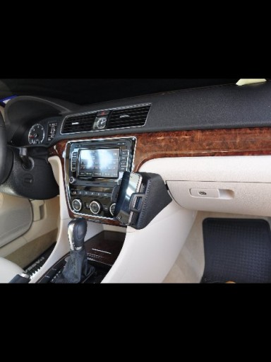 Тримач телефону KUDA для VW Passat 2012+ Лише для США №096825