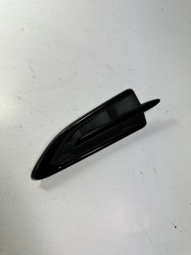 ЭМБЛЕМА КРЫЛА ПОДЪЕМНИКА KUGA MK2 ST ПРАВАЯ GJ54-16C216-BD