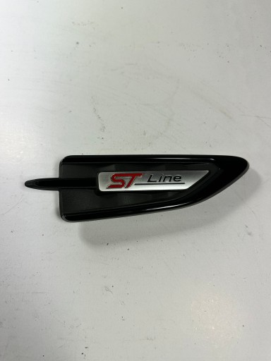 ЭМБЛЕМА КРЫЛА ПОДЪЕМНИКА KUGA MK2 ST ПРАВАЯ GJ54-16C216-CA