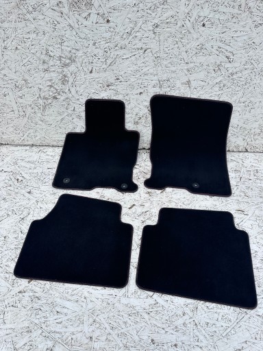 KUGA MK3 ST ВЕЛЮРОВІ КИЛИМКИ І ДВІРНИКИ LV4B-S13086-SA