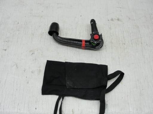 КУЛЯ БУКСИРУЮЧА VW T4 T5 7D1803882A