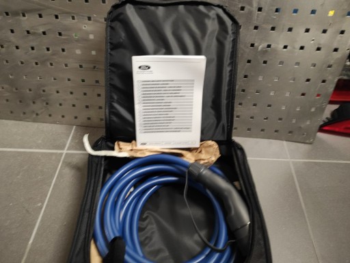 Кабель для зарядки електромобілів FORD