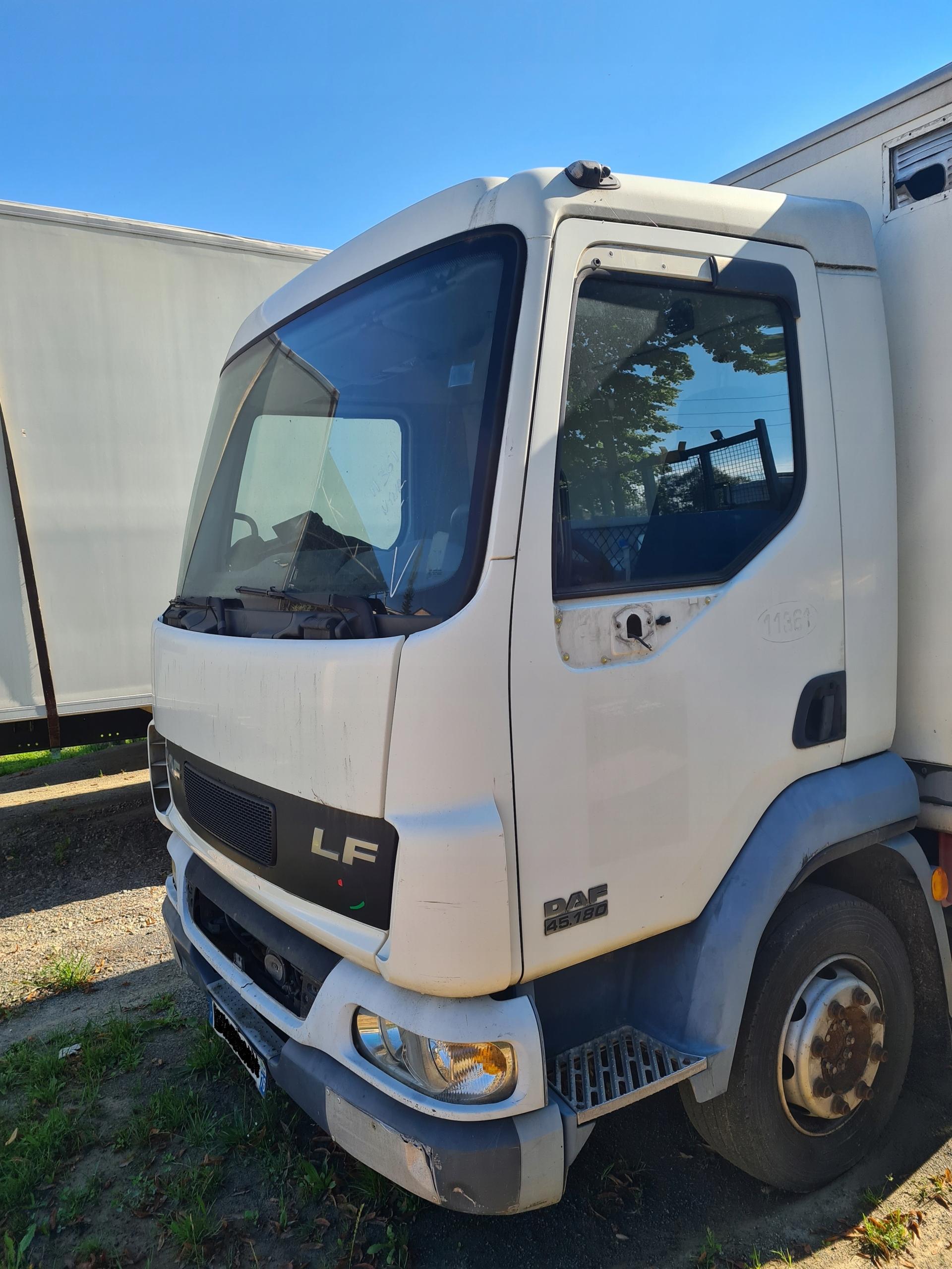 Кабина DAF LF