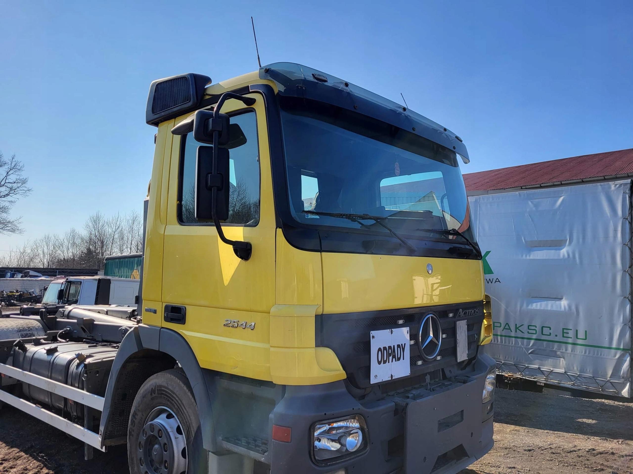 Kabina actros MP2 kabina budowlana - Кабіна actros MP2 будівельна кабіна