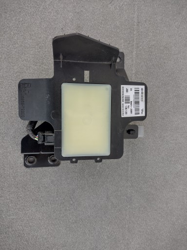 J5958-79200 95821-J5001 - Датчик слепых зон Киа Стингер.