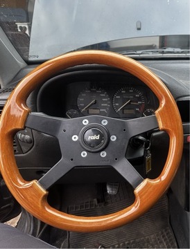 Дерев'яне рейдове кермо з цвяховою пластиною