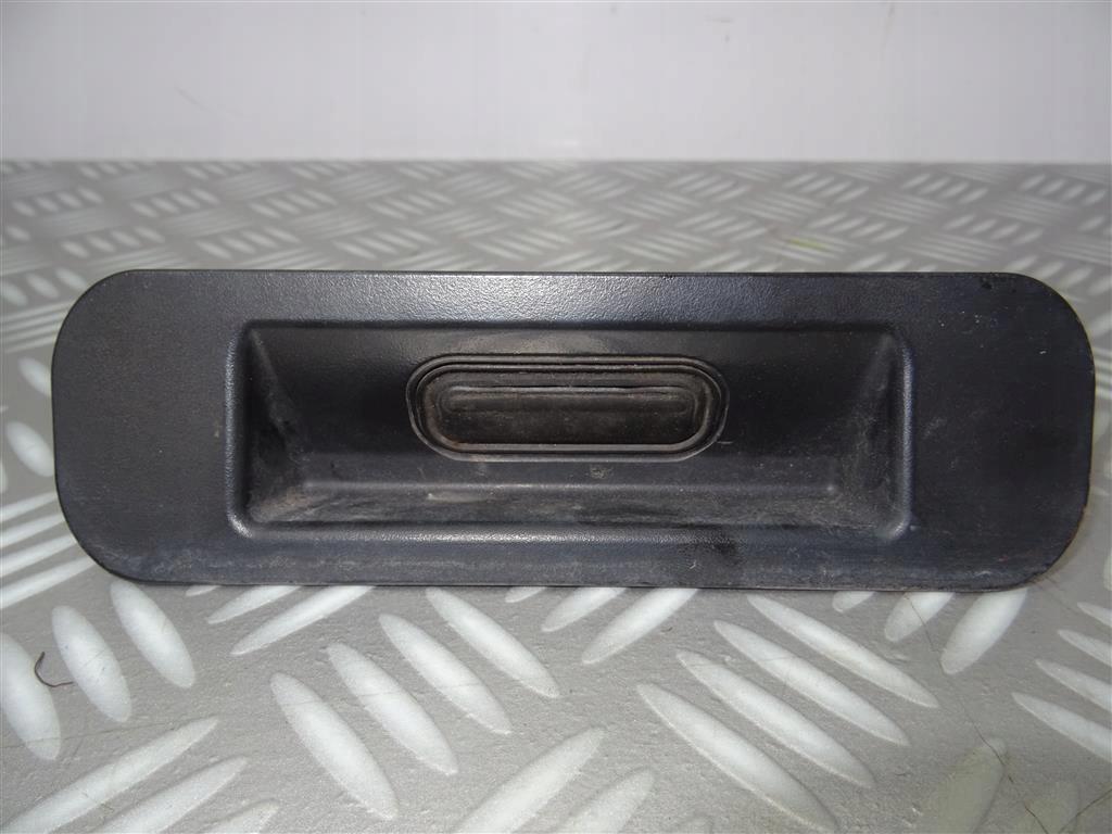 13271375 - Ручка задней двери задняя Opel Zafira C 2012