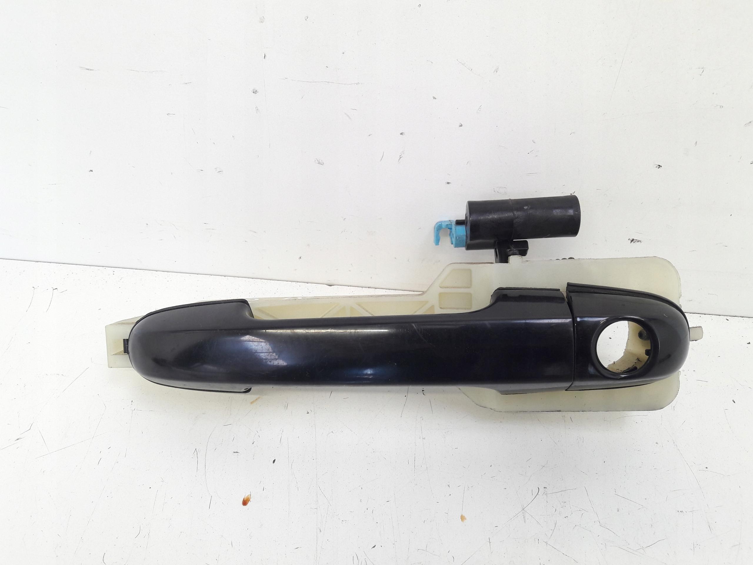 Передняя левая ручка Hyundai i20