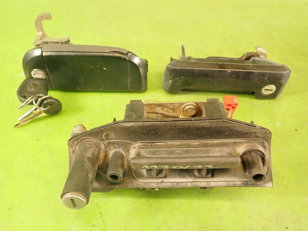 701829239E - Ручка задней двери VW TRANSPORTER T4 97r