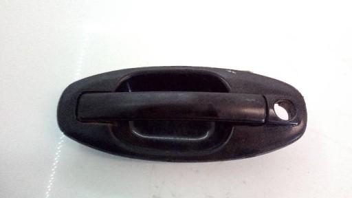 Наружная ручка двери левая передняя Hyundai Santafe 2001