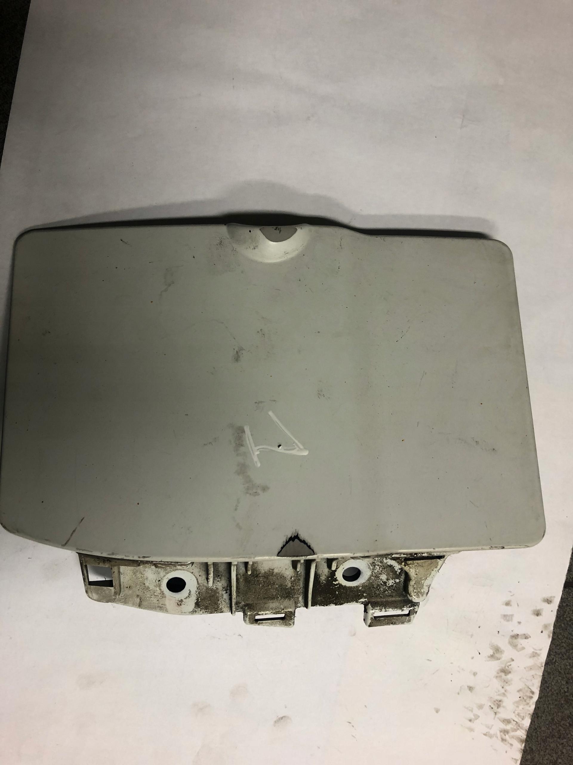 Крышка топливного бака Trafic Vivaro Primastar 2014