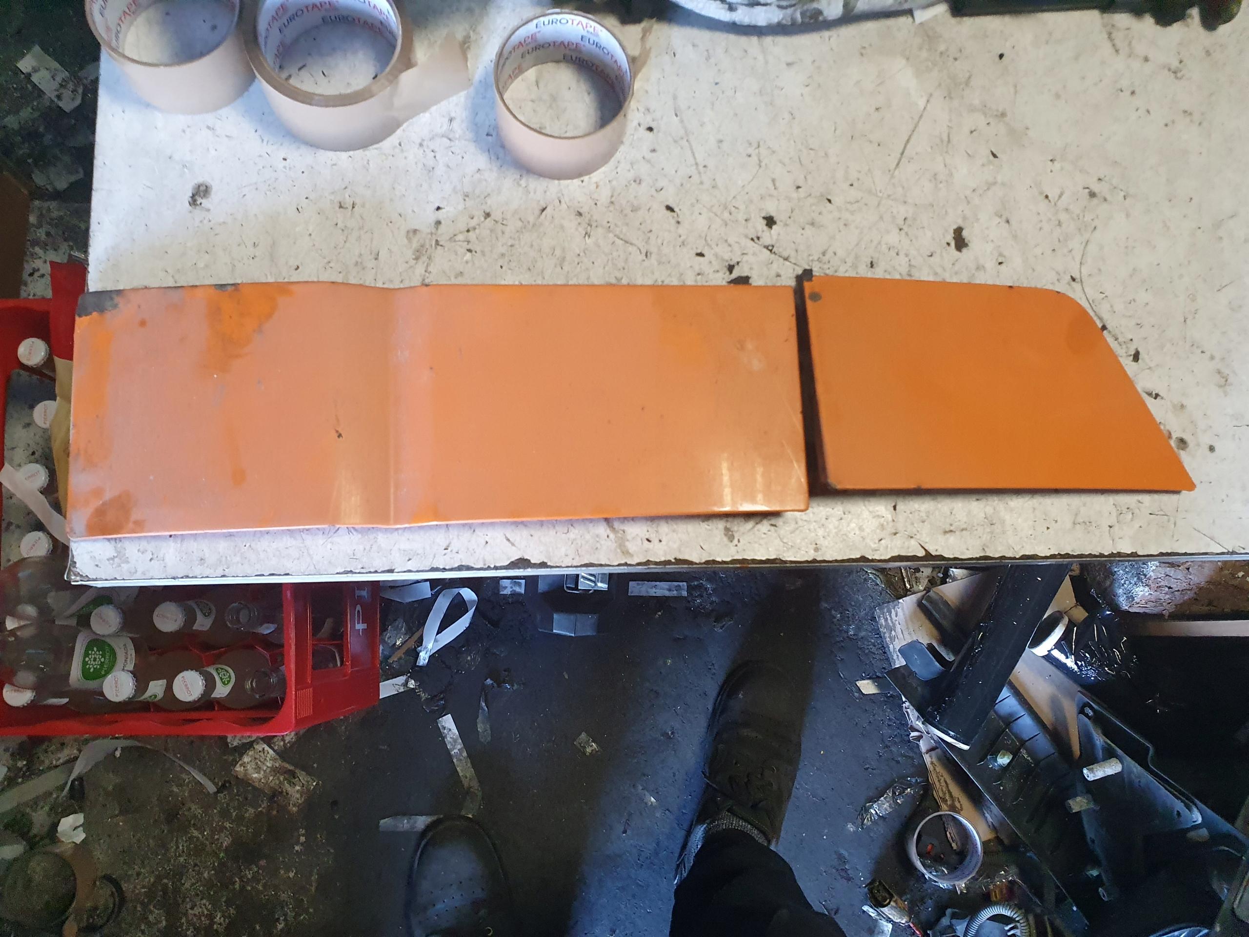 Крышка наполнителя решетка Compet VW T5