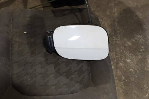 Кришка паливної горловини Skoda Octavia 3 LF9E