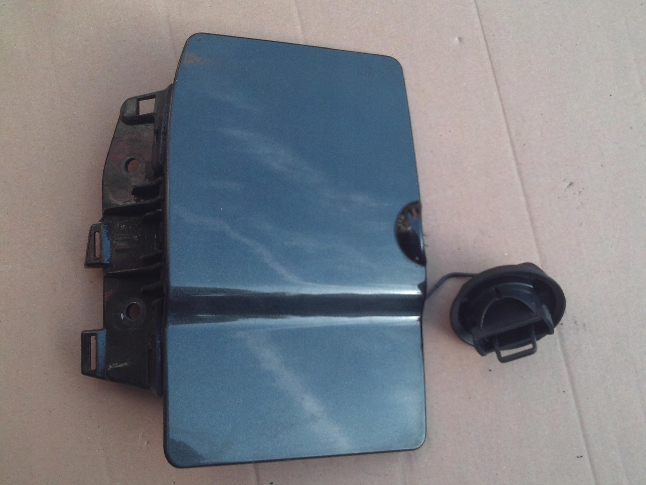 Кришка паливного бака TRAFIC VIVARO PRIMASTAR 01-