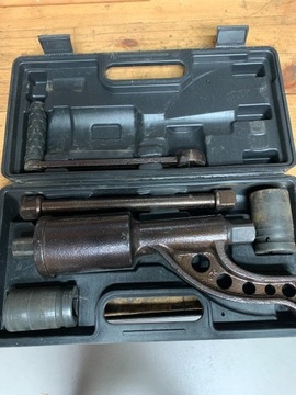 Планетарный ключ для колес грузовиков