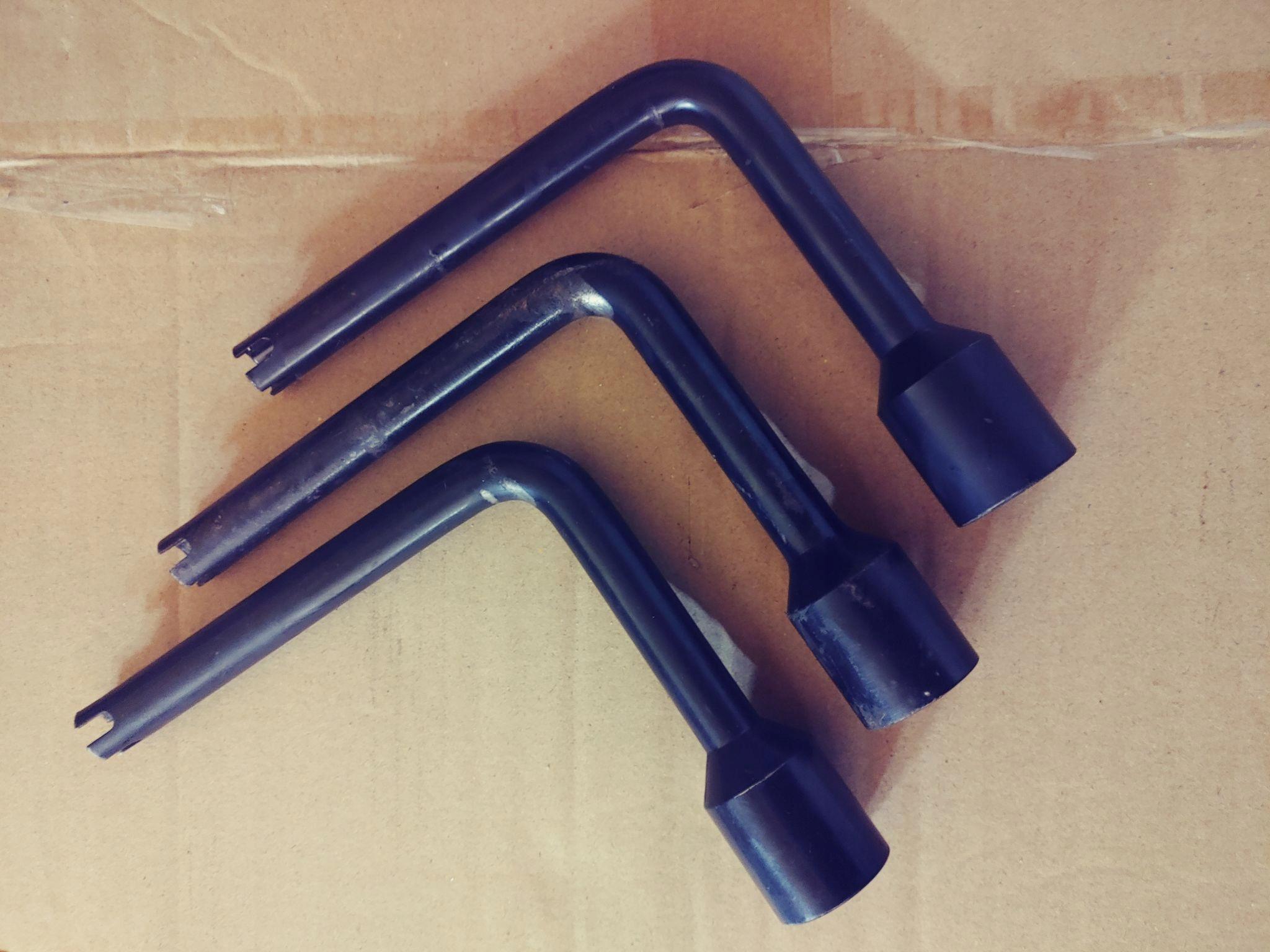 Ключ подъемного насоса кабины Scania R 1862466