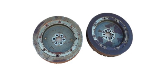 532 - Маховик ISUZU 4le2