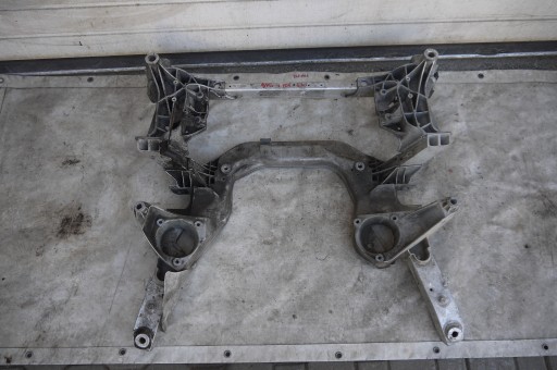 Slen cradle traverse front bmw 7 f01 4.4i 6793017