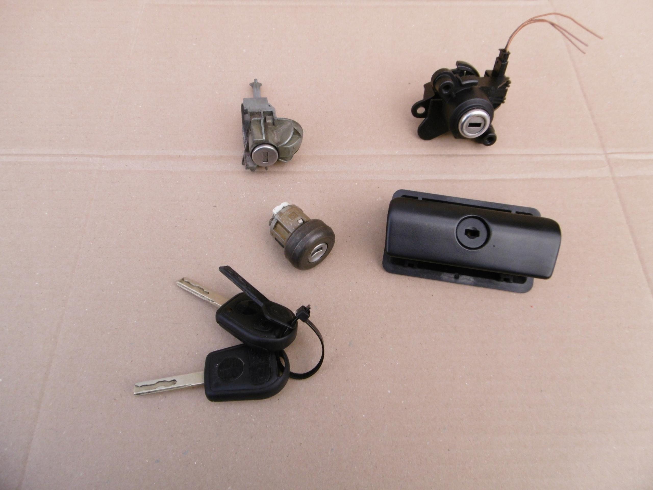 Комплект вставок замков ключа BMW E46