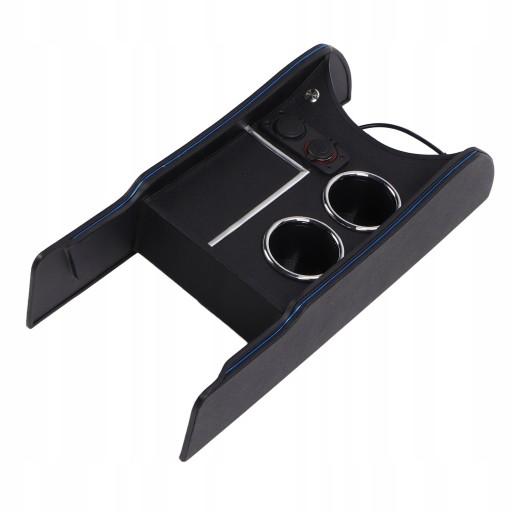 Органайзер на центральній консолі автомобіля