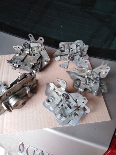 115988006 - КПЛ. замки внутренних дверей Skoda Favorit.