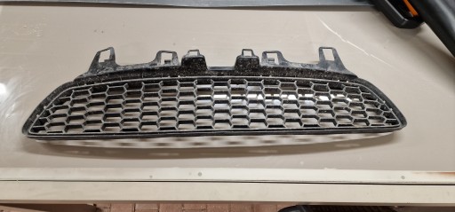 8054294 - Решітка повітрозабірника по центру бампера bmw m3 m4 f80 f82 51118054294