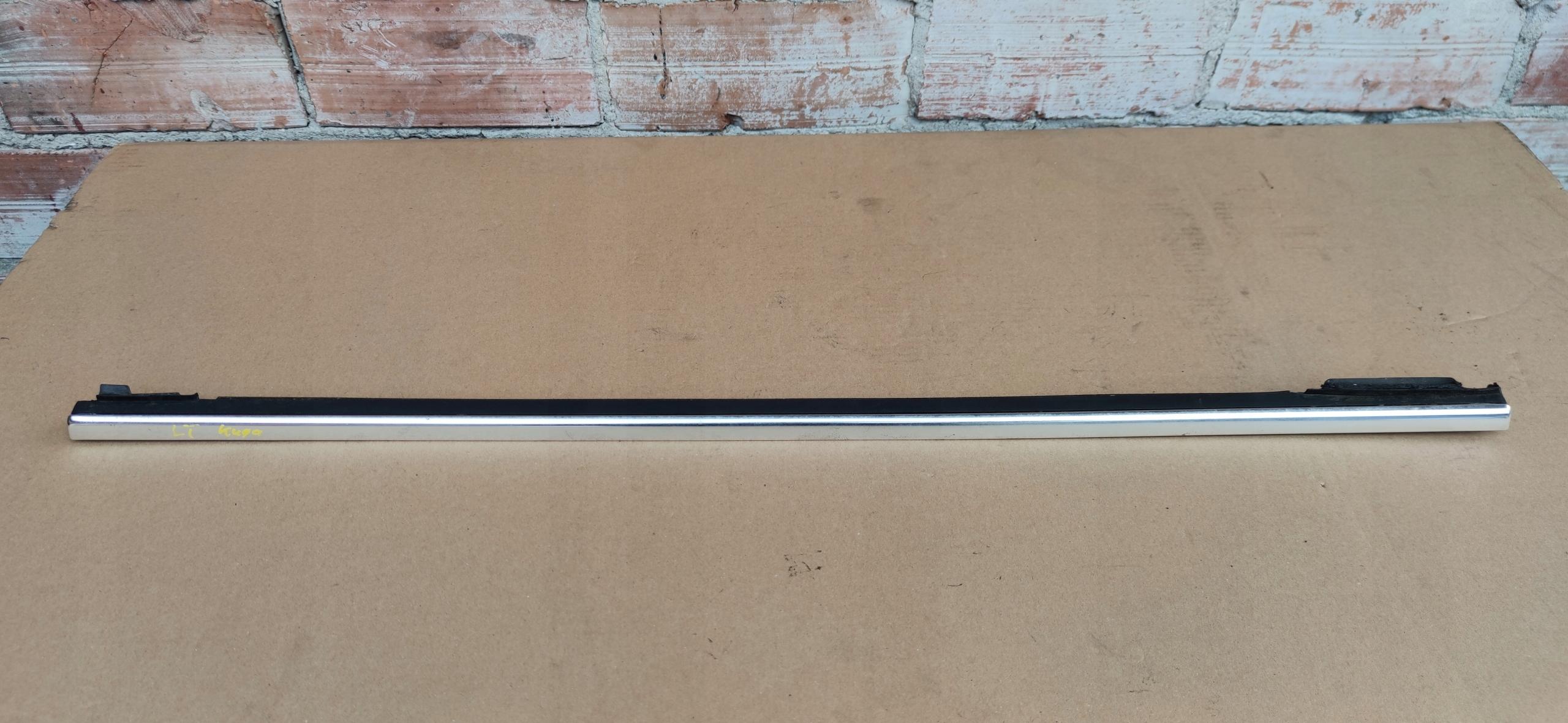 Kuga MK1 2.0 TDCI молдинг двери левый задний хром