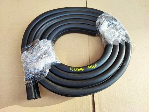 Kuga MK1 2.0 TDCi ущільнення двері ліва передня