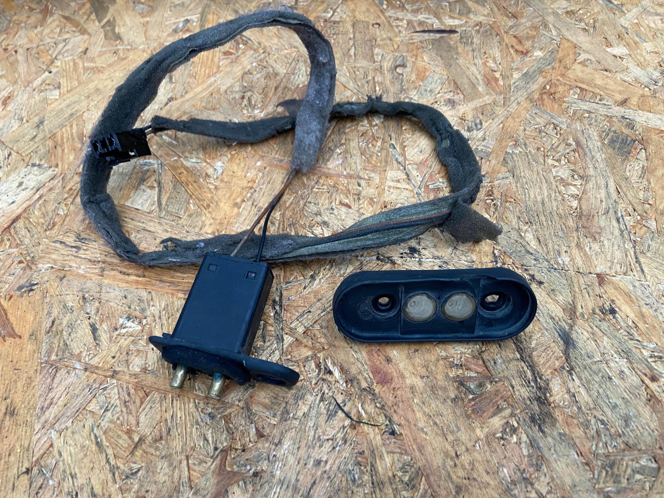 З'ЄДНУВАЧ ДВЕРНИЙ КОНТАКТ MOVANO MASTER 2 II 03-10 EU