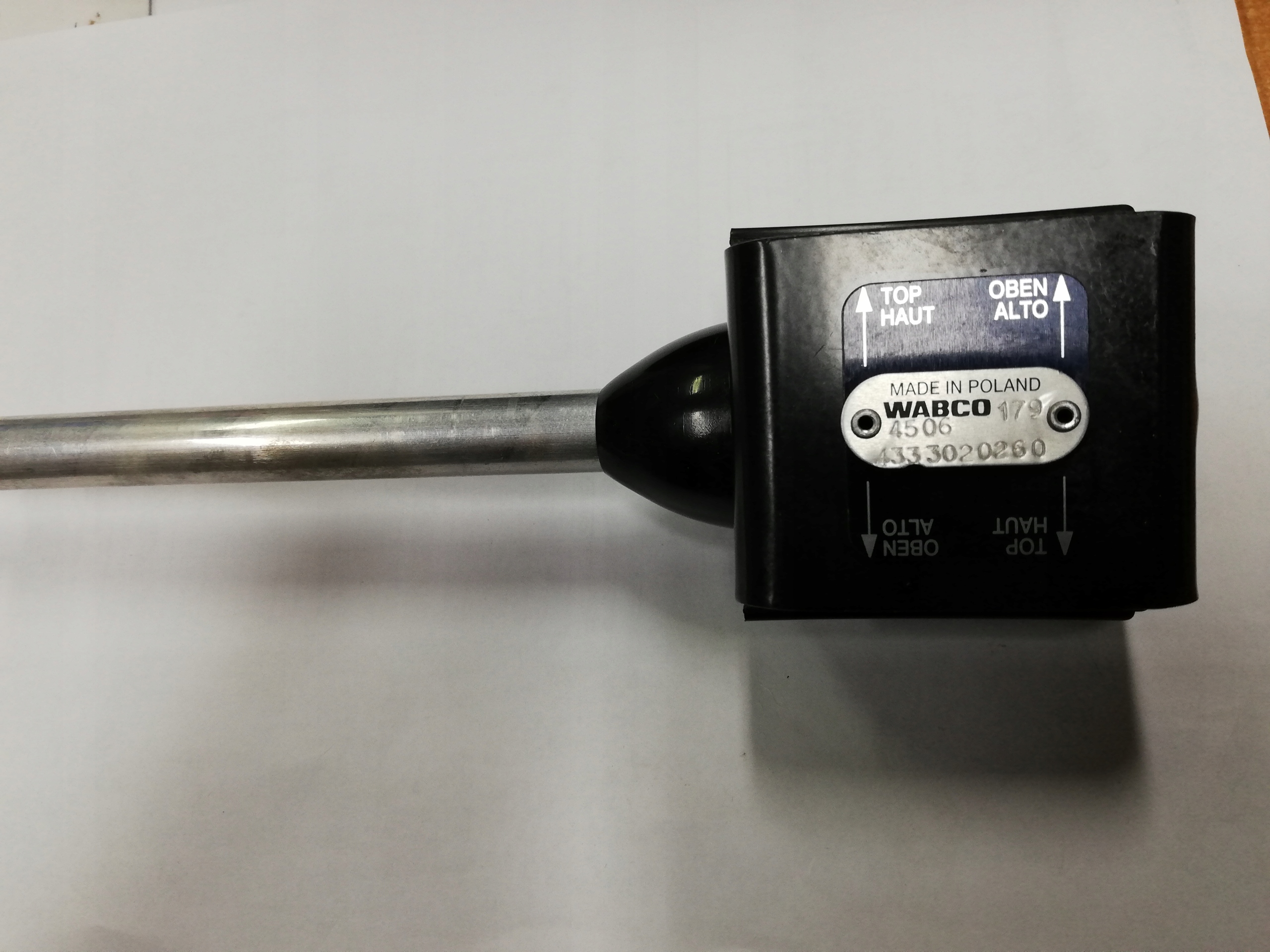 СОЕДИНИТЕЛЬ КЛАПАНА ВЫРАВНИВАНИЯ WABCO 433 302 026 0