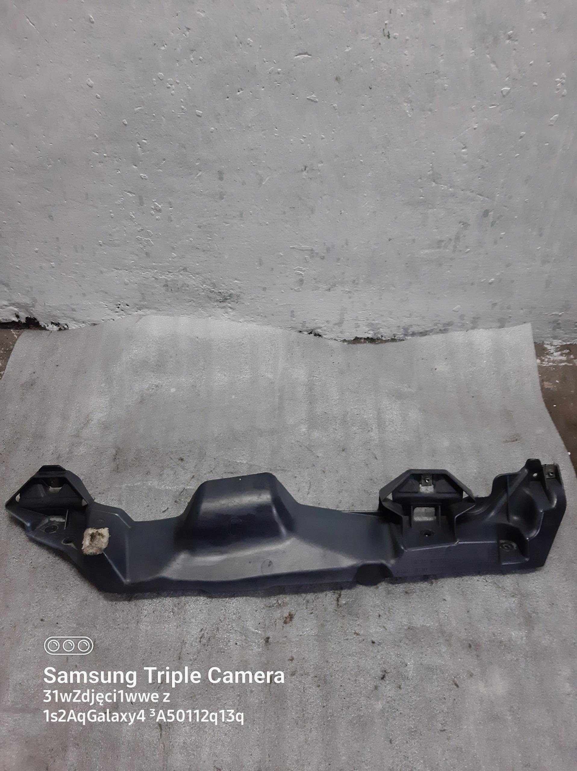 631230012R - LAGUNA III COUPE КРЕПЛЕНИЕ КРОНШТЕЙН КРЫЛА ЛЕВЫЙ