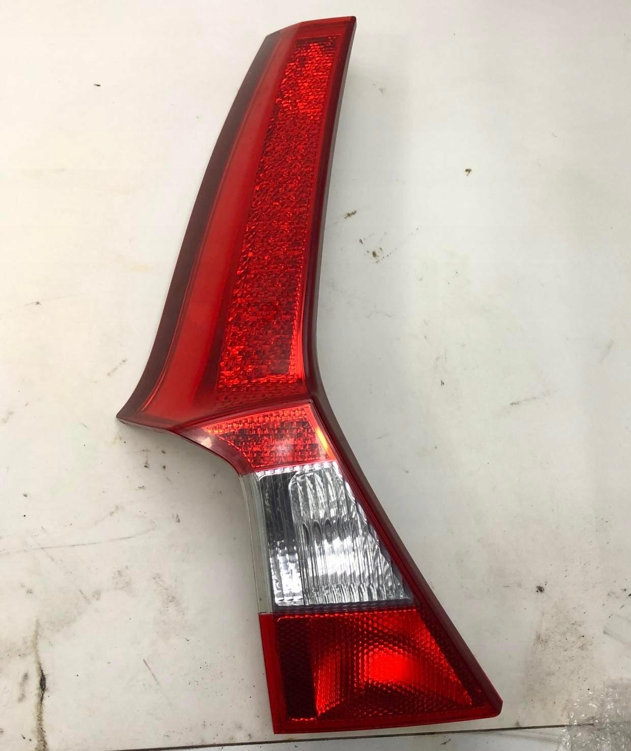 31395068 - Задний левый задний фонарь VOLVO V70 III