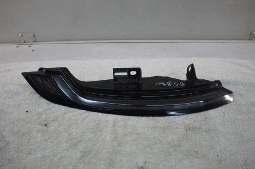 XQTH8 - Лівий лівий задній Porsche 992945091e 992