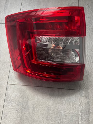 00134667-19 - Левая задняя лампа Skoda octavia III 00134667 Kombi